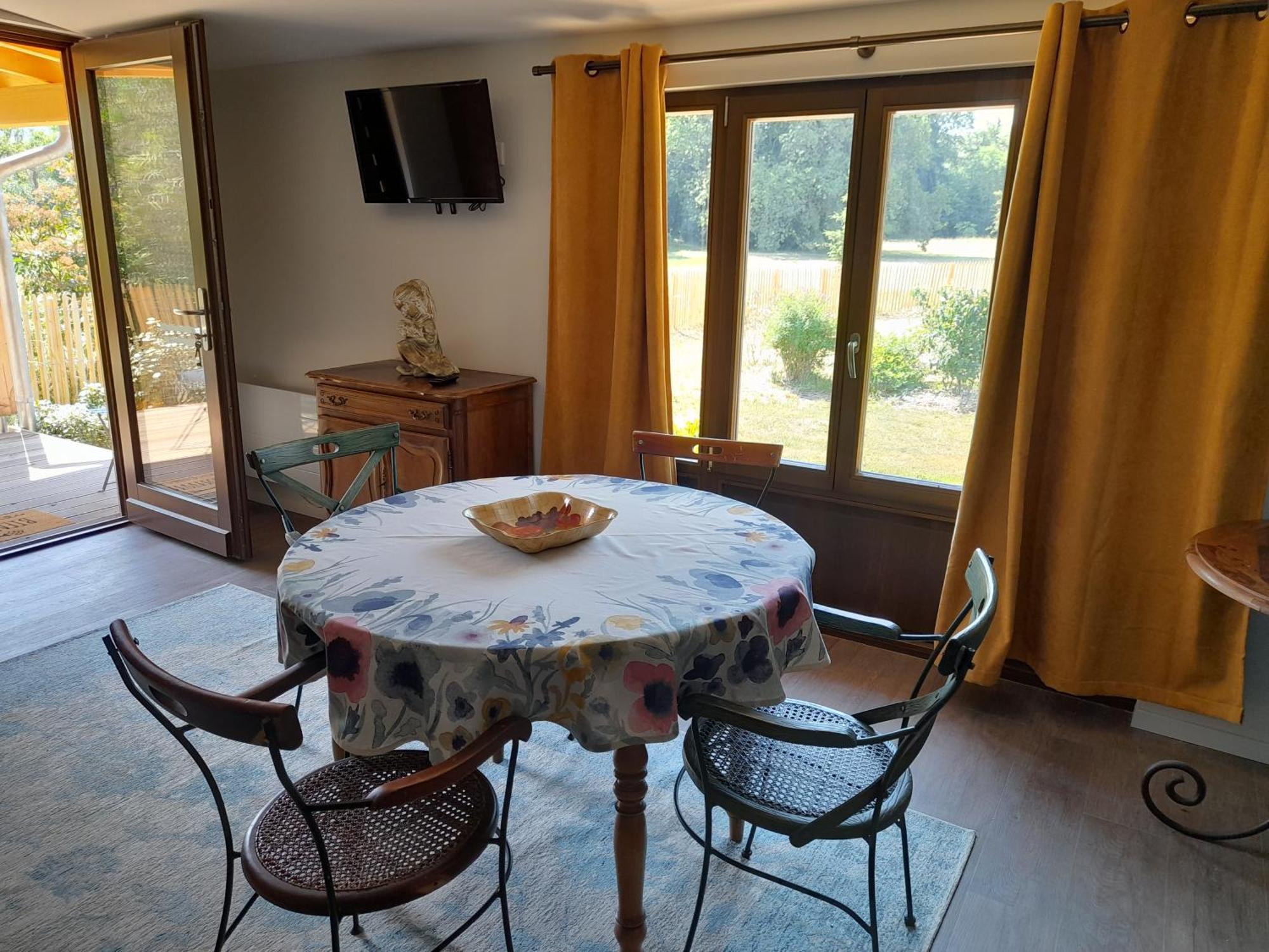 Les Cottages Du Chateau De Werde 马泽内姆 外观 照片